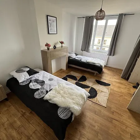 Duplex L'echo Des Remparts 아파트 *