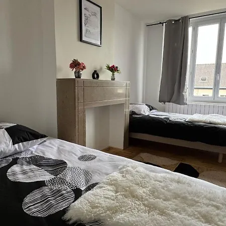 Duplex L'echo Des Remparts 아파트 *